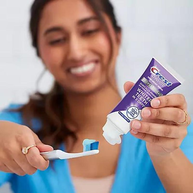 Crest 3D White Professional Enamel Protect Toothpaste (3 oz., 4 pk.)