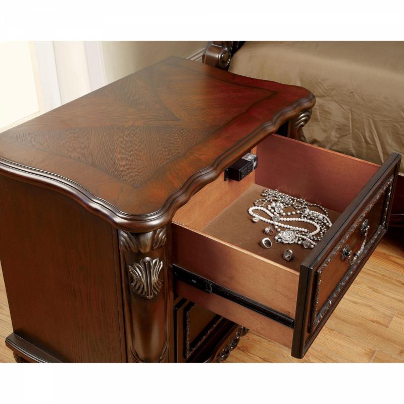 Furniture of America Tashir Traditional 2-Drawer Cherry Nightstand with USB Outlet